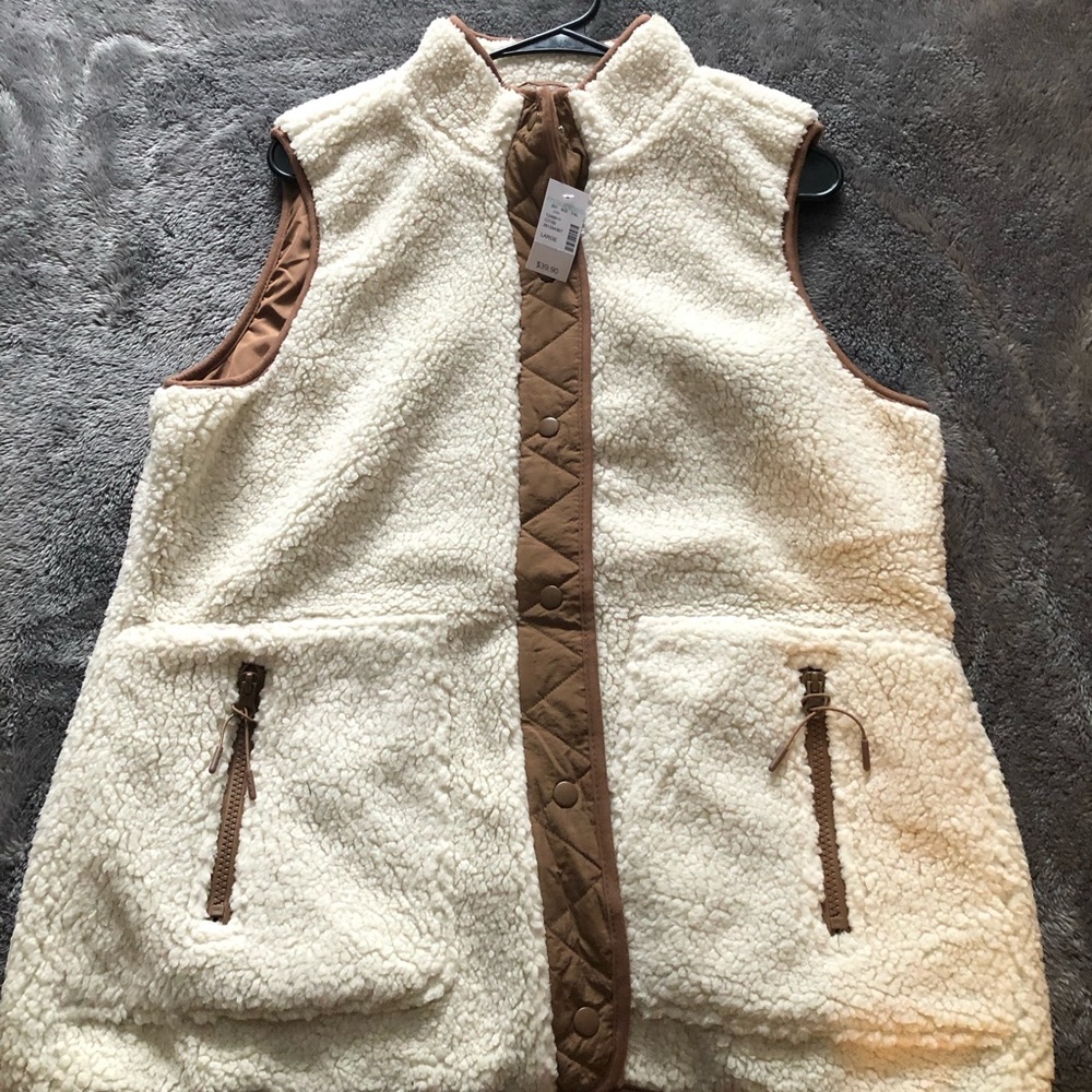 Maurices Teddy Vest NWT
